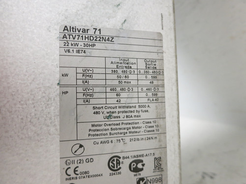 Telemecanique ATV71HD22N4Z Altivar 71 AC VS Drive 30 HP 22kW 480V ATV71-HD22N4Z (DW7117-1)