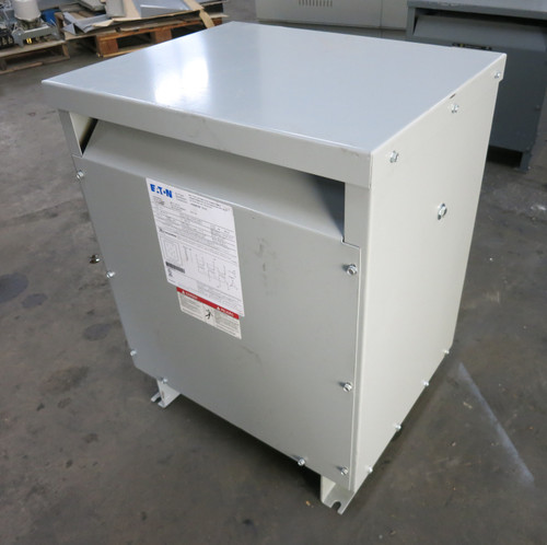 NEW Eaton 15 kVA 480 Delta to 208Y/120 V 3PH Transformer V48M28F1516 480V 208 (DW7148-1)