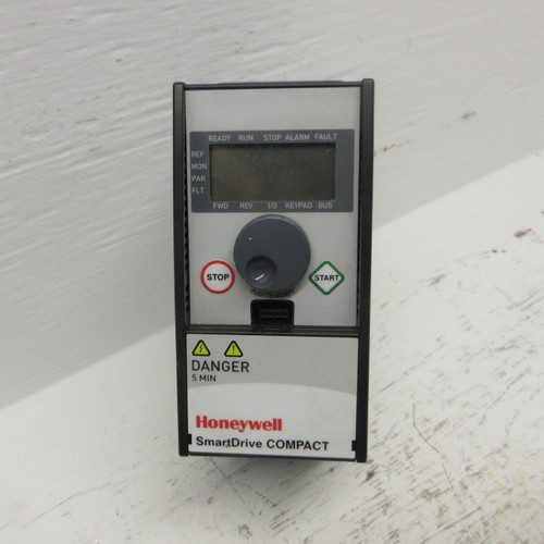 Honeywell HVFDCD1B0010F01 1HP SmartDrive Compact AC VS Drive 230V VFD 3.7A .75kW (AH0764-1)