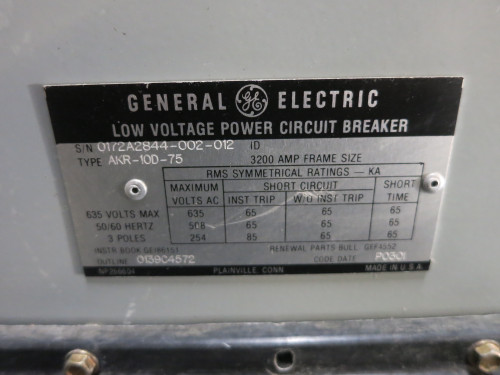 (FOR PARTS) GE AKR-10D-75 3200A Air Breaker LV Power Circuit Breaker EO 3200 Amp (DW7875-1)