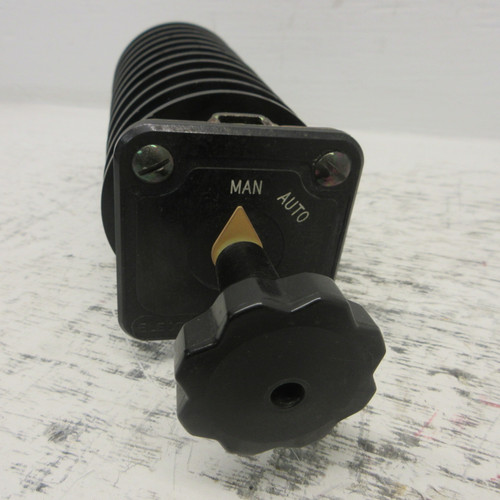 Electroswitch 24210B Rotary Switch Series 24 20A 600V Maunal Auto 2 Position (AH1081-1)