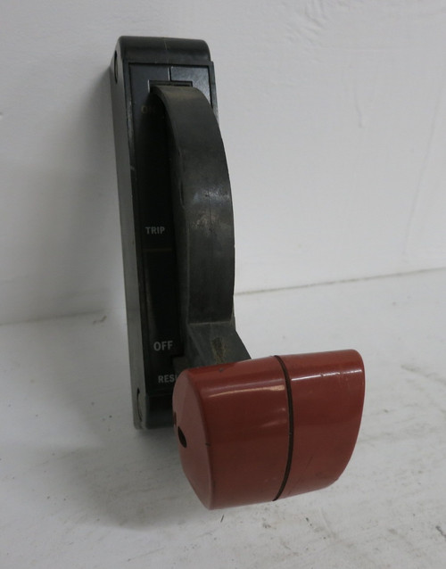 GE 8000 Handle Mechanism Assembly Motor Control Center MCC Main Disconnect Large (DW8260-1)