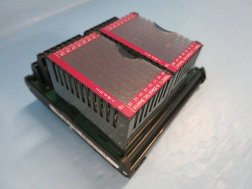 Foxboro P0916ZT-0B FBM211 PLC Module w DIN Mount Base P0916BT 0F FBM 211 PO916ZT (PM1276-1)