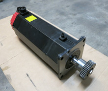 Fanuc A06B-0152-BB675 AC Servo Motor a30/2000 194V 4.5kW 15A 2000 RPM 133 Hz 3PH (DW4407-1)