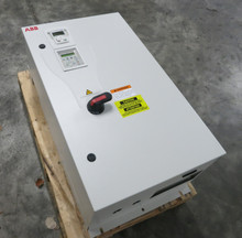 ABB ACH550-BCR-059A-4+B055 40 HP AC VS Drive 3PH 480V 59A ACH-550 (DW6505-1)