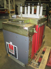 Cutler Hammer VCP-WR 1200 Amp 15kV Vacuum Circuit Breaker AM-13.8-VR-500 240V 5 (NP0061-1)
