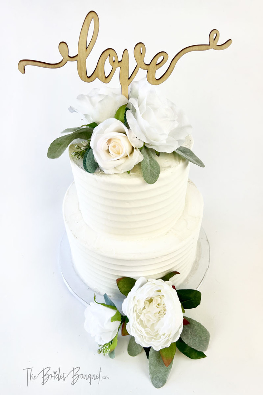 43 Cute Buttercream Flower Cake Ideas : White Flower Blue Cake