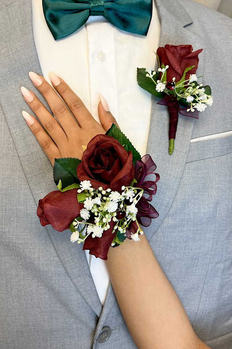 Gorgeous Burgundy Prom Corsage | TheBridesBouquet Gorgeous Burgundy Prom Corsage | TheBridesBouquet