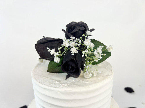 Black, Blush and Gold Floral Wedding Cake | Floral wedding cake, Floral cake,  Floral wedding cakes