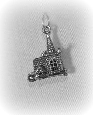 Wedding Chapel "w/ Couple" Charm