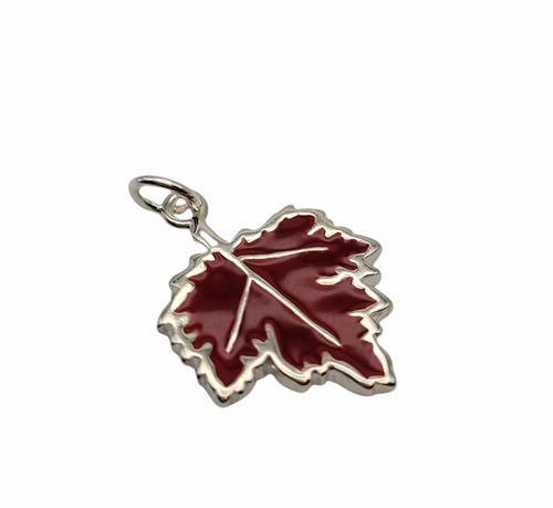 Enamel Maple leaf
