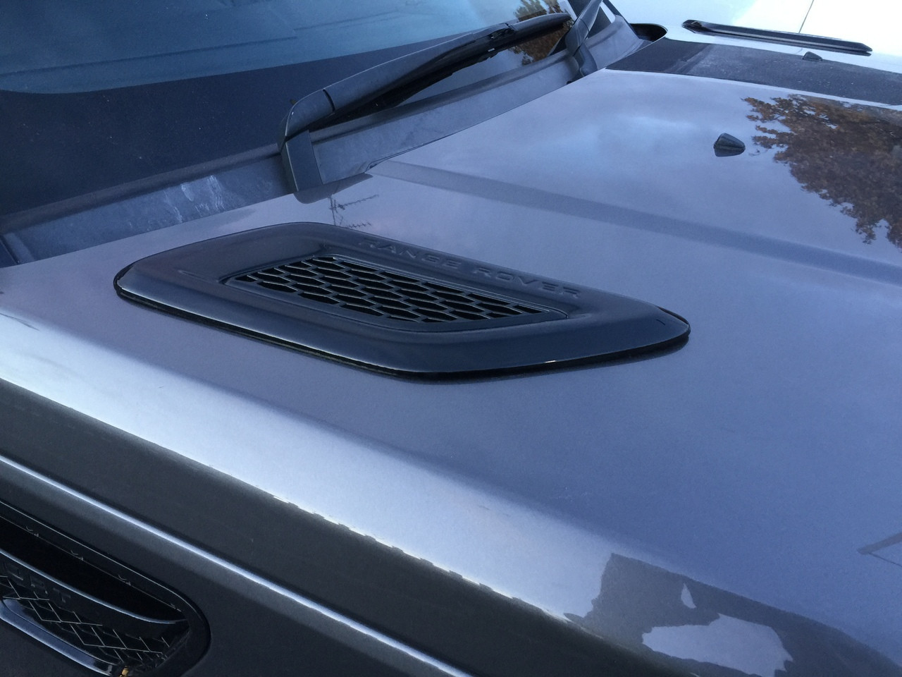 Range Rover Sport Bonnet Vents 2005-2012 Installed & Painted - Meduza ...