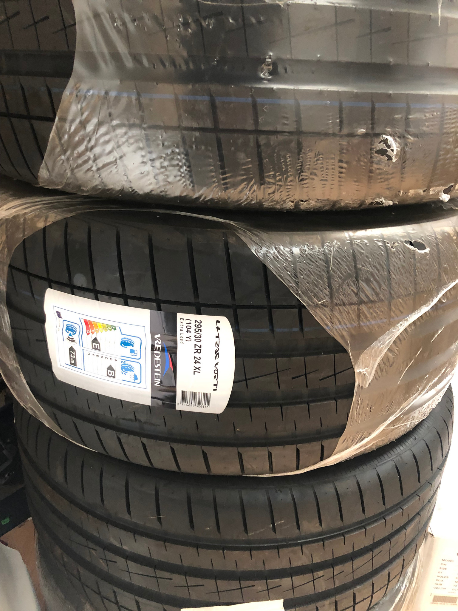 295/30 24 XL 104 Y Vredestein Ultrac Vorti Tyres - Meduza Design Ltd