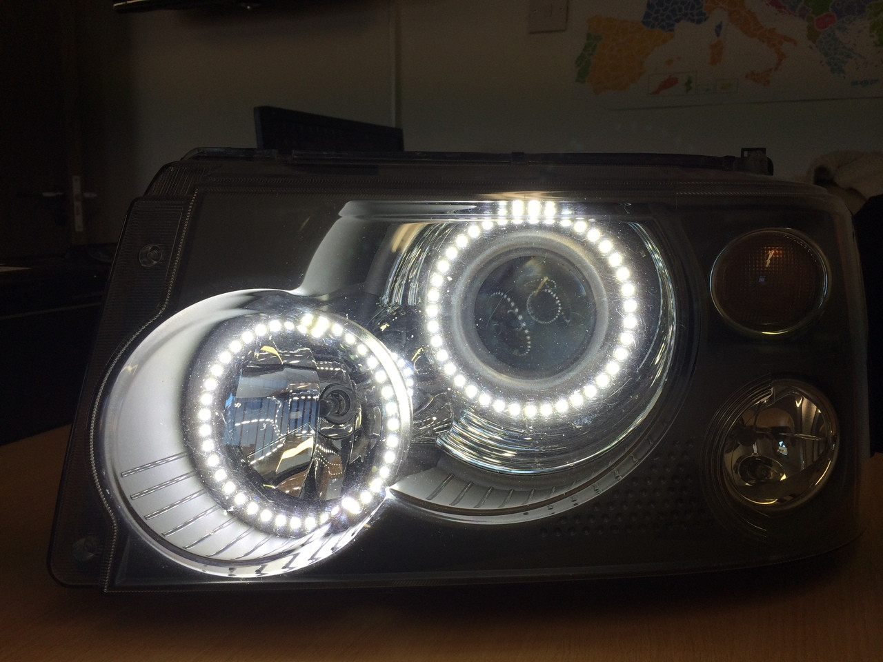 Range Rover Sport 20052009 LED Headlight Conversion 2013 Spec Meduza
