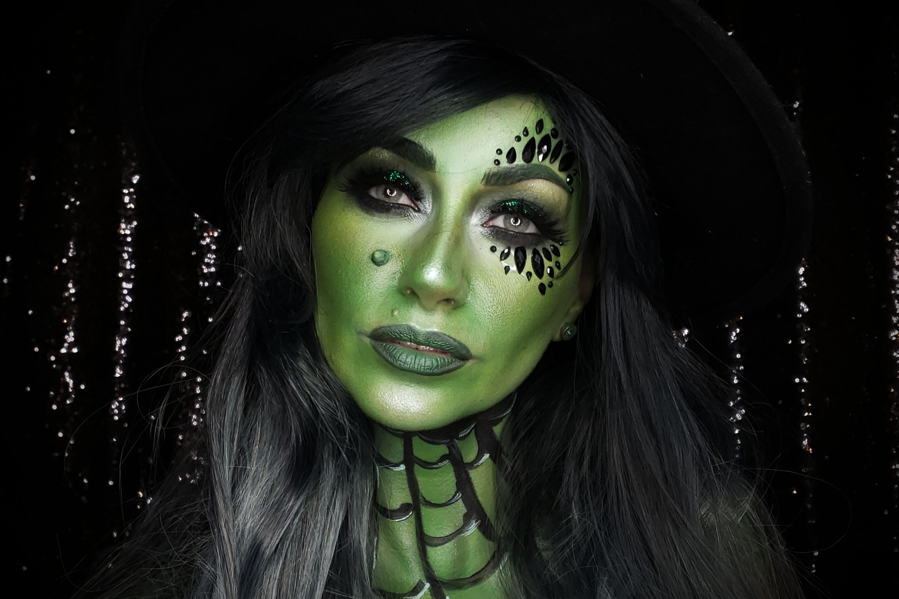 sexy green witch makeup