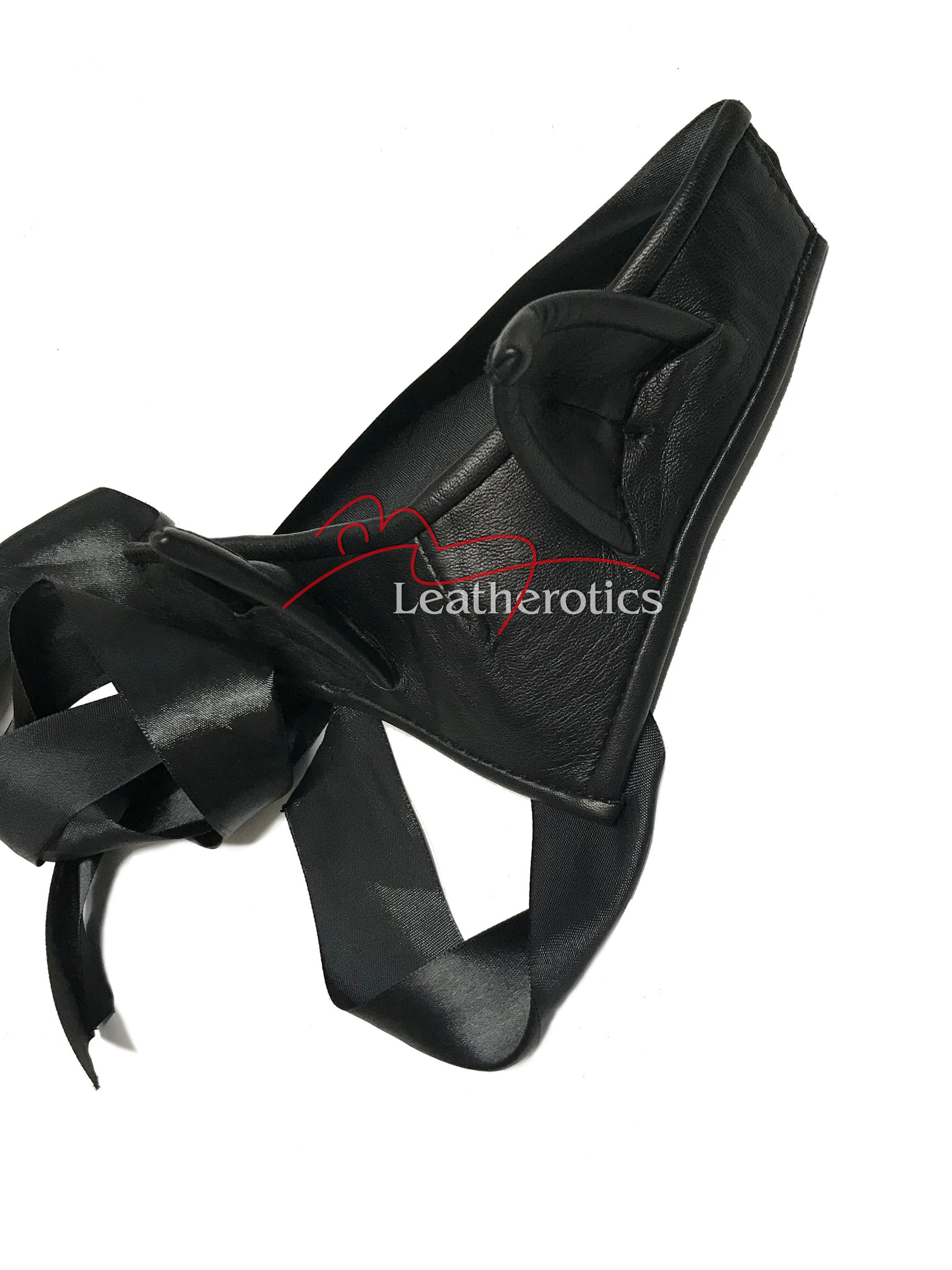 leather cat muzzle
