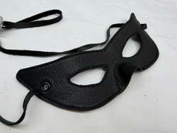 Realistic real leather made cat face mask from Leatherotics