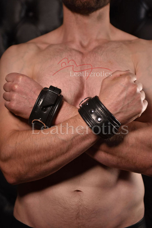 bdsm arm restraint