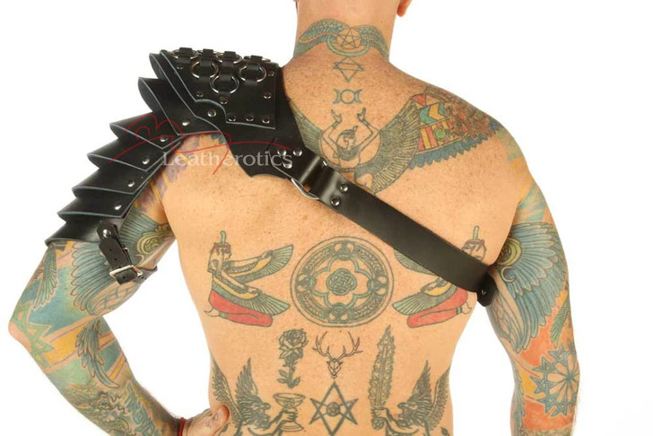 leather spaulders - back