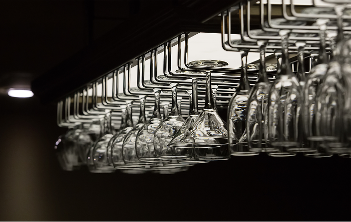 How to Serve Liquor – Quick Tips