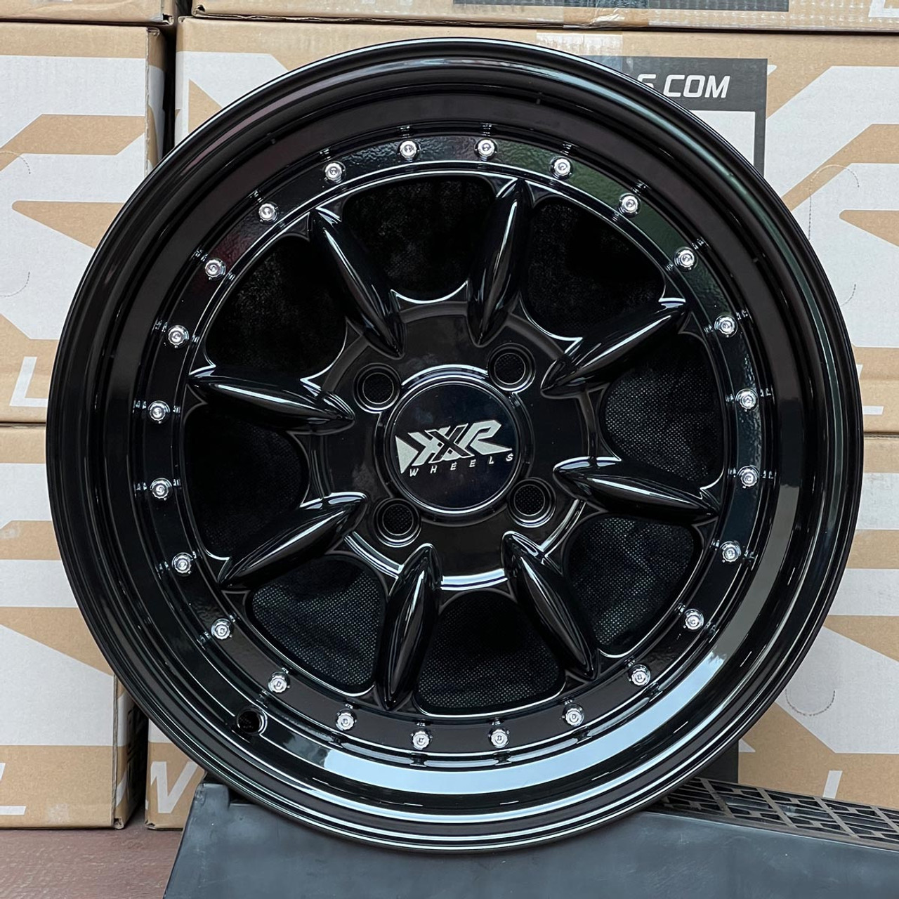 XXR 002.5 15x8 ET20 4x100 Gloss Black