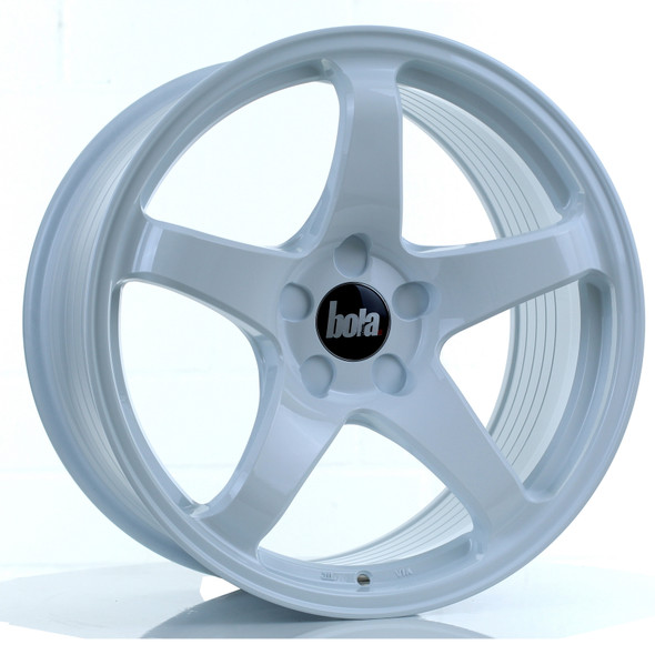 Bola B2R 18x9.5 5x130 White CUSTOM OFFSET: ET30 TO 45 www.srbpower.com