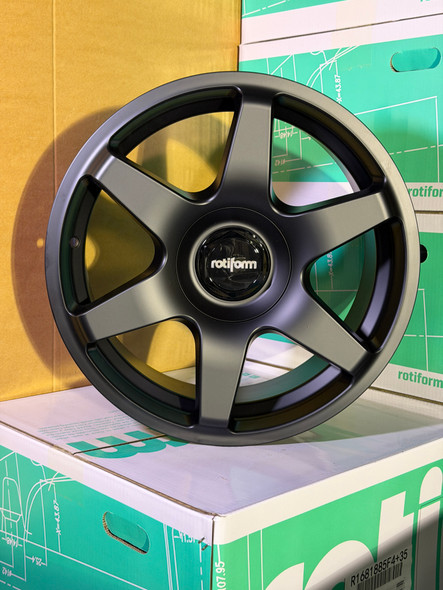 Rotiform R113 SIX 18x8.5 ET45 5x100/112 66.56mm MATTE BLACK (Load Rated 726kg) R1131885F3+45