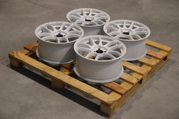 Set of JR29 17x8 ET30 4x98 67.1mm White