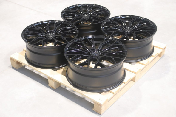 Set of CVR1 21x9 ET30 5x112 74.1mm Gloss Black