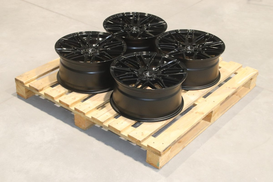 Set of JR28 17x8 ET38 4x100 74.1mm Gloss Black