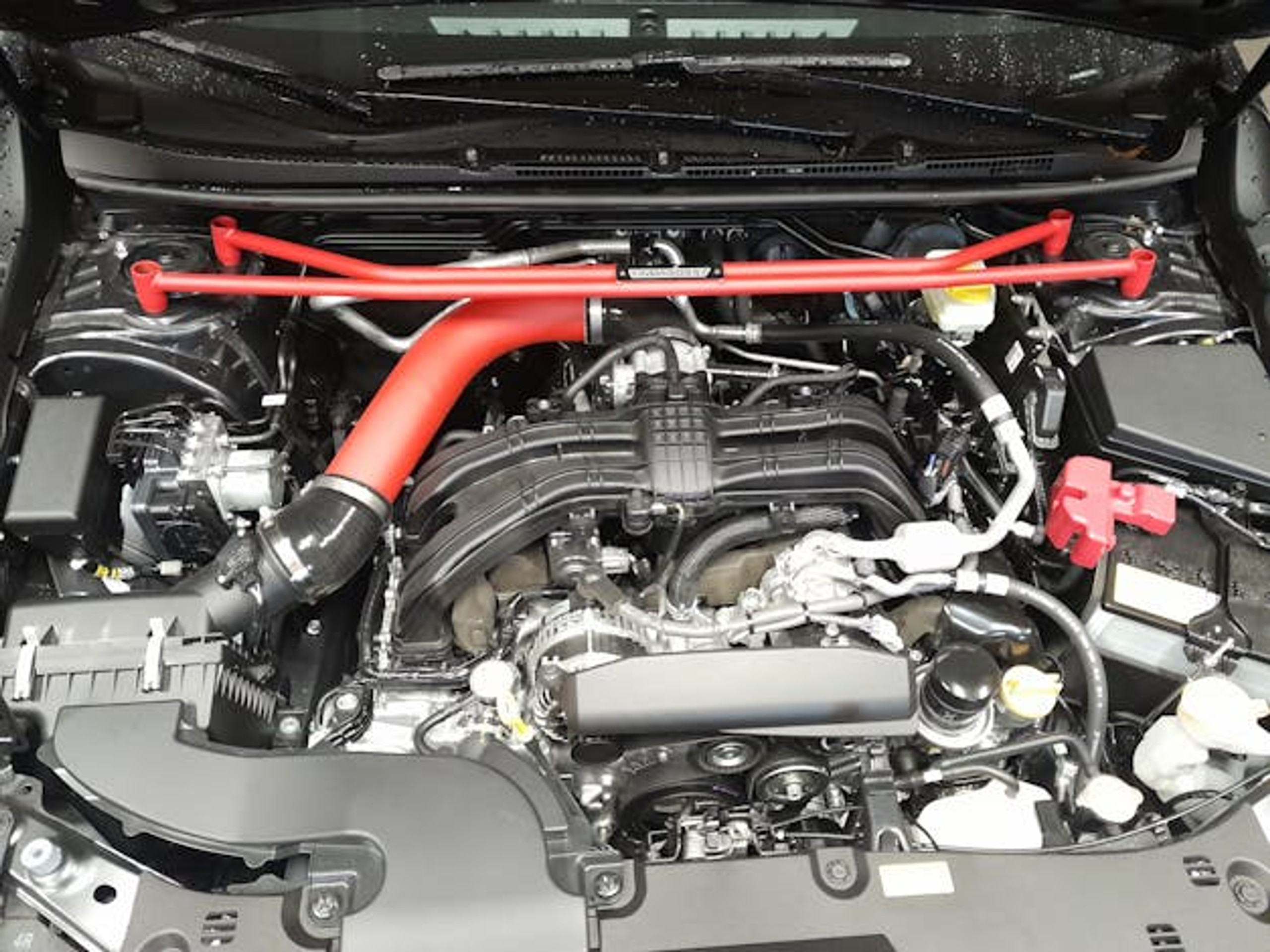 Rear Strut Tower Brace '24 Crosstrek Wrinkle Red Nameless Performance