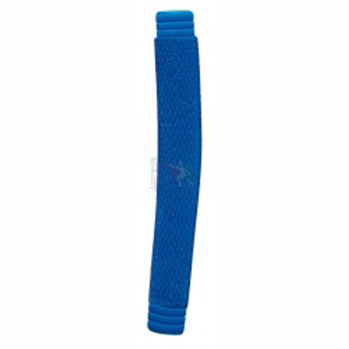 Slightly thinner grip with a knurled finish