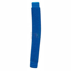 Slightly thinner grip with a knurled finish
