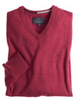 Men's luxury lambswool V-neck knit, cranberry, by Vedoneire of Ireland