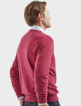 Men's luxury lambswool V-neck knit, cranberry, by Vedoneire of Ireland