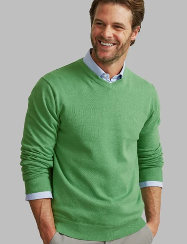 Men's soft V neck cotton cashmere knit by Vedoneire of Ireland