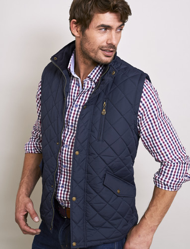 Men's diamond quilt gilet, classic fit, with self colour cord detail