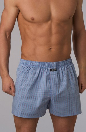 Breathable woven cotton boxers designed for everyday comfort 