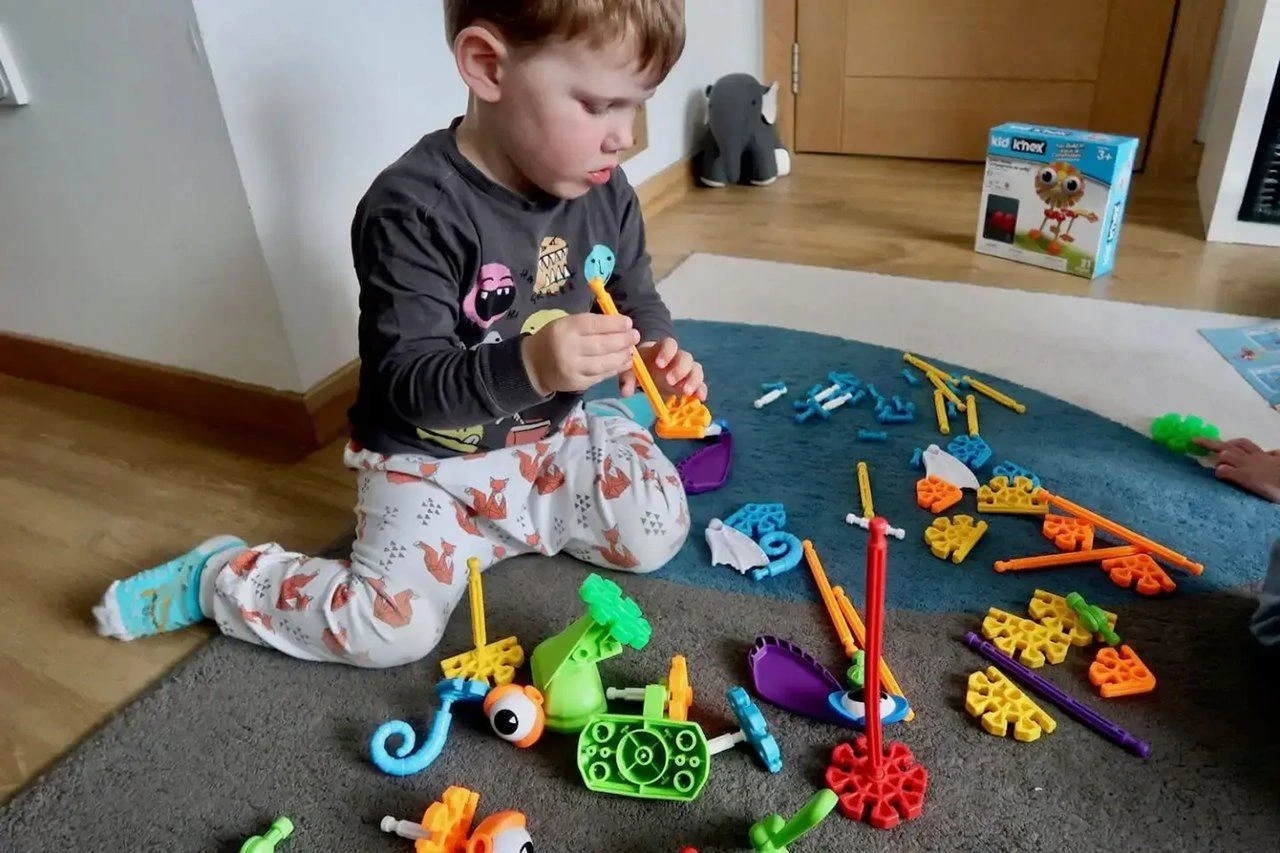 K'nex Imagine - Grúa De Construcción Con Motor, Juego De Construcción, 817 Piezas, +9 Años (Ref. 41329