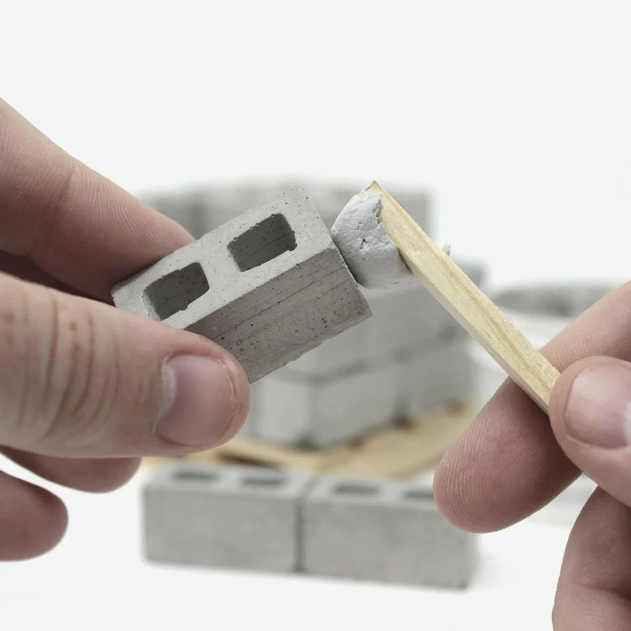 1:12 Scale Cinder Block Pallet Kit | Midwest Technology