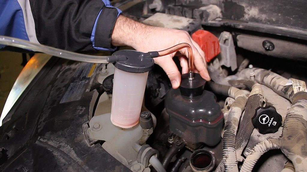 Lisle Power Steering EVAC Kit Midwest Technology