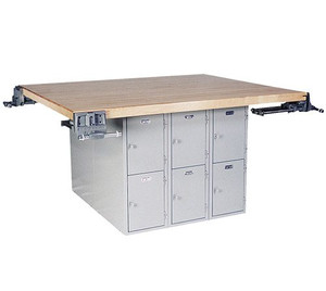 Midwest 4-Station Work Bench with 12 Lockers and 4 Wilton Vises (7") Midwest 4-Station Work Bench with 12 Lockers and 4 Wilton Vises (7")