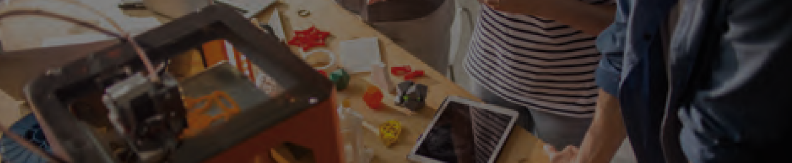 Work Table with 3d printer and tools