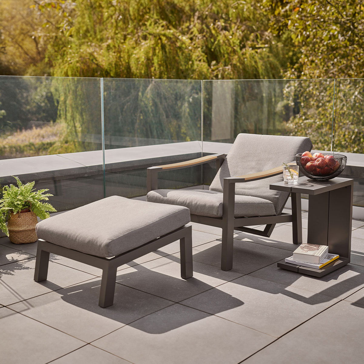 reclining garden chairs with foot stool