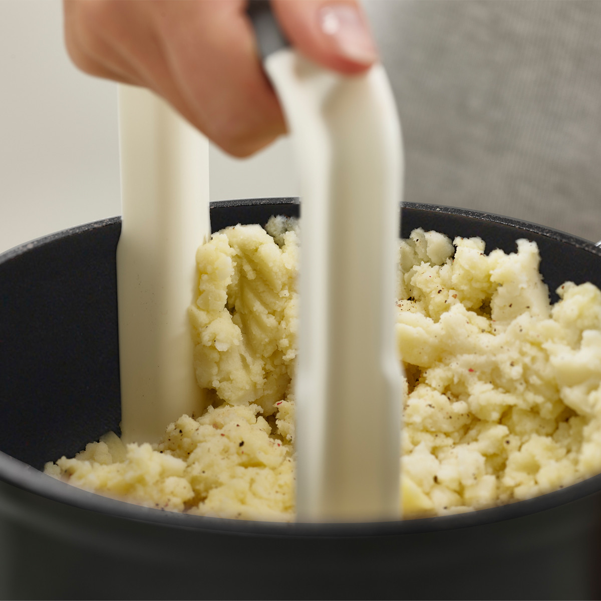 Joseph Joseph EasyMash™ Potato Masher White Charlies