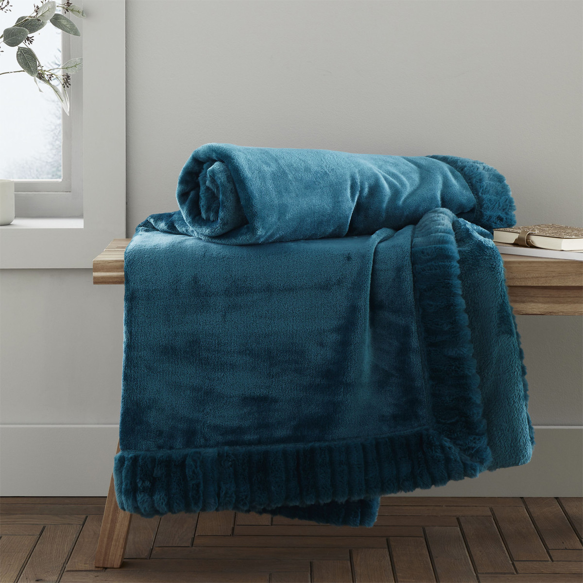 Catherine Lansfield Velvet Faux Fur Throw Teal Charlies