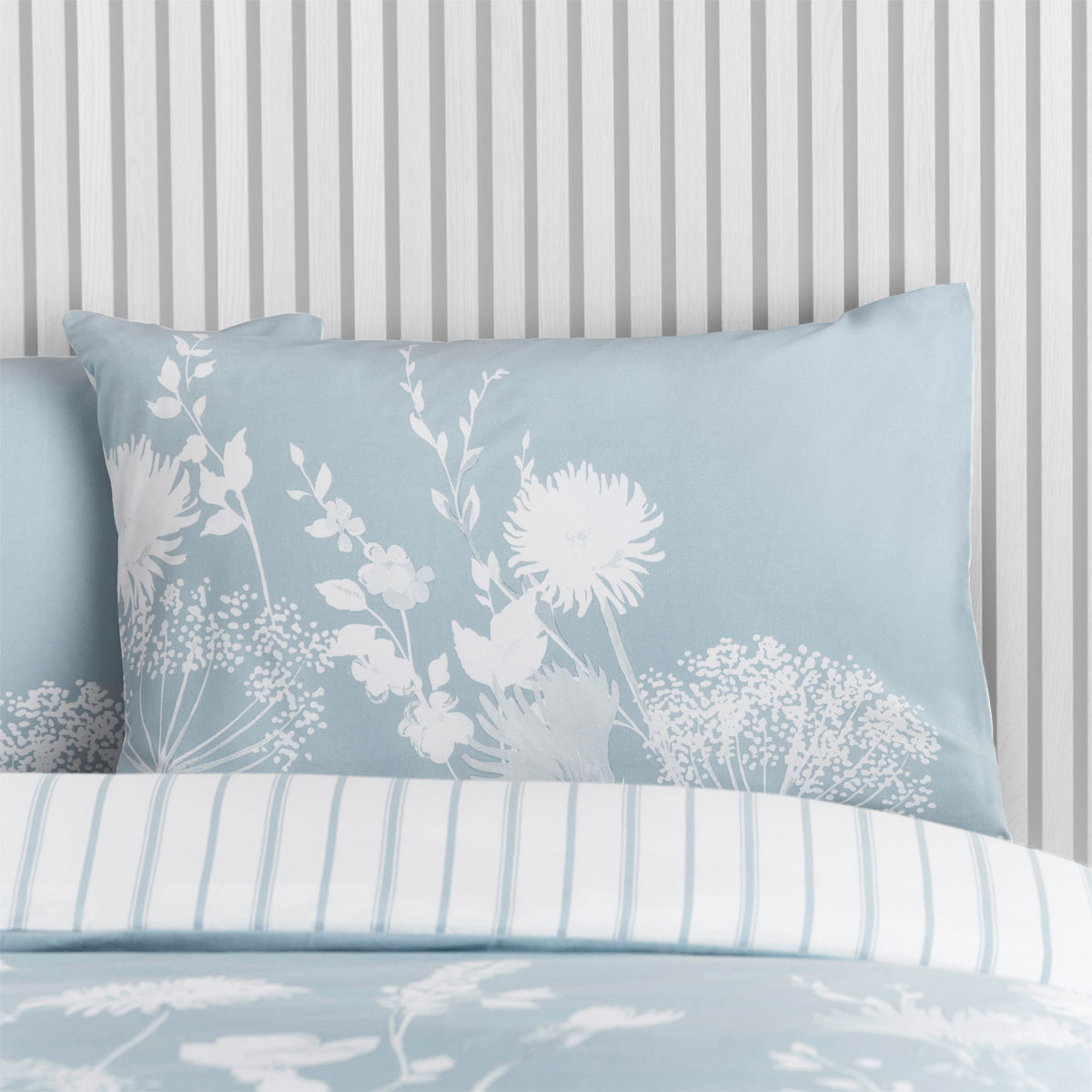 Catherine Lansfield Meadowsweet Bettwäsche-Set – Doppelbett, Blau, Blumenmuster, Wendbar & Pflegeleicht