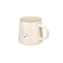 A view of the mugs handle.