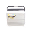 White insulated cooler box with a black handle, labeled “Pinnacle.” It features a 72-hour chiller capability and holds 32 liters.