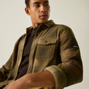 Close-up of a model wearing the Regatta men's Frankie Rich Tan Ground Coffee check fleece shacket.